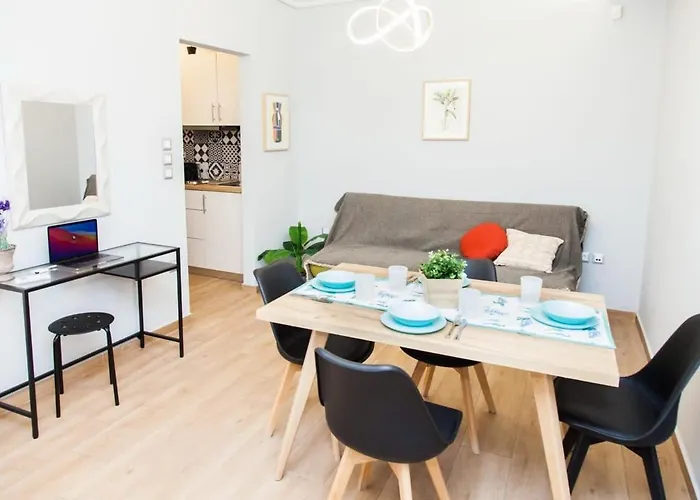 Contemporary And Chic Apartment In Central Athens