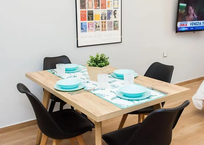 Contemporary And Chic Apartment In Central Athens