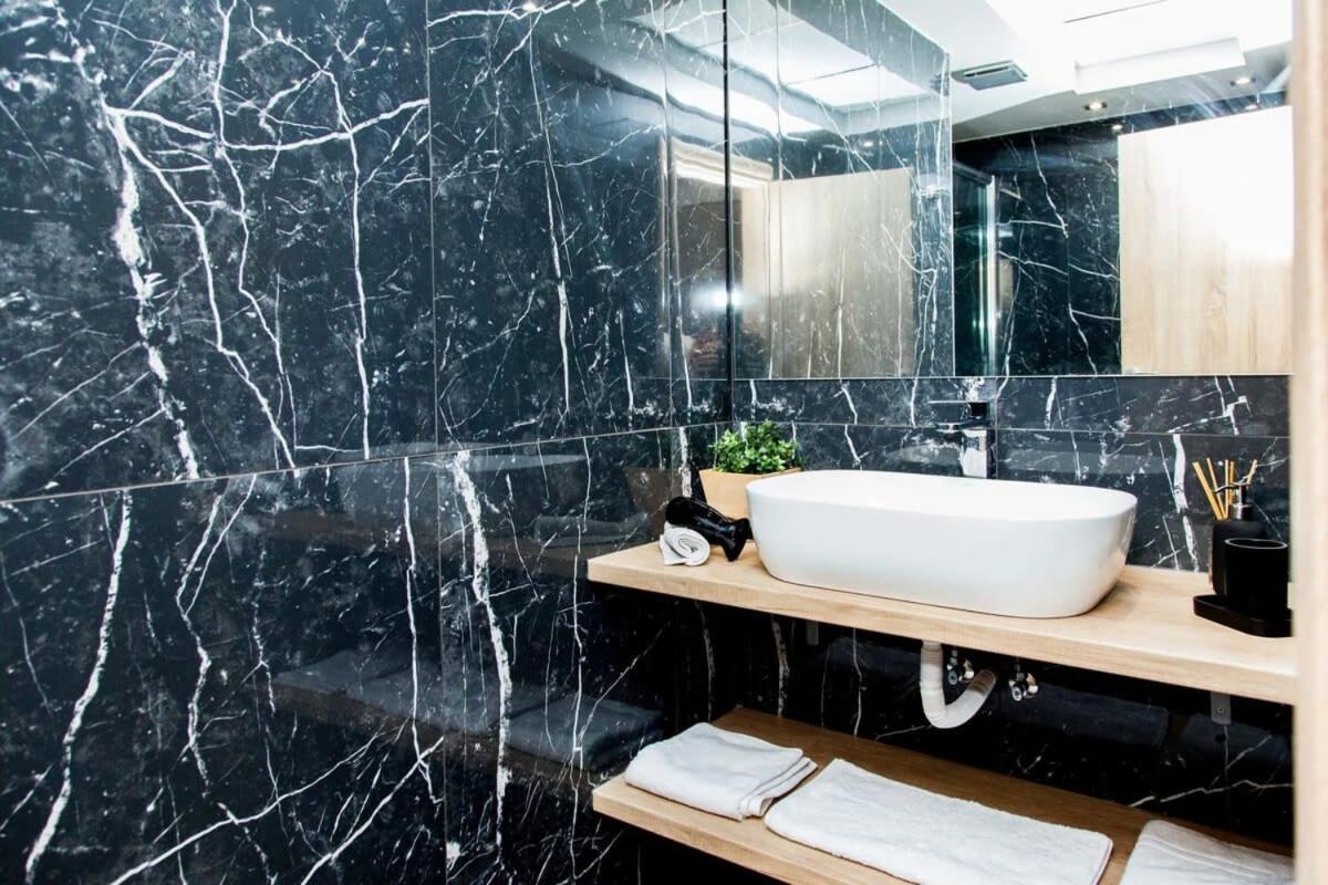 Contemporary And Chic In * Athens