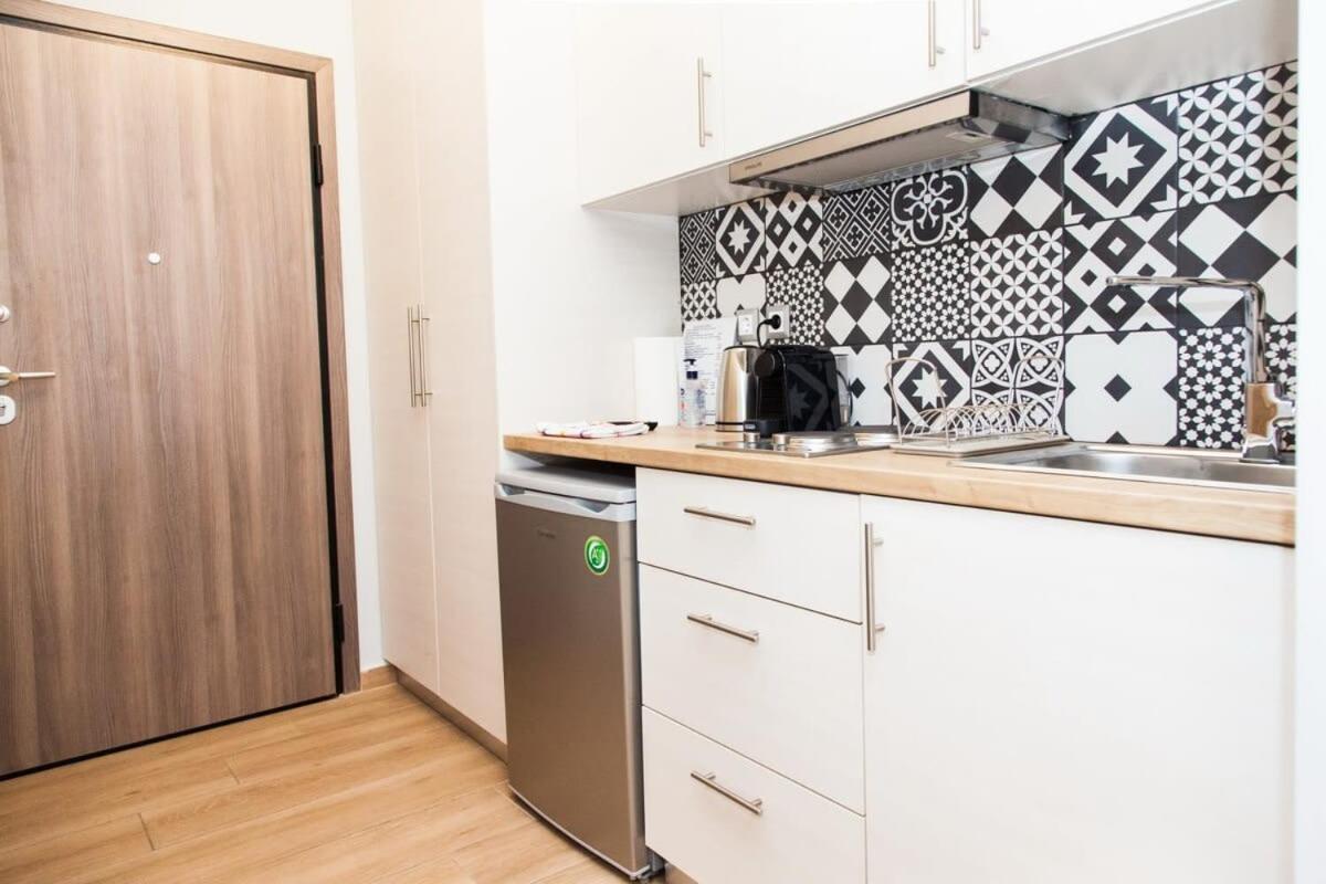 Contemporary And Chic In